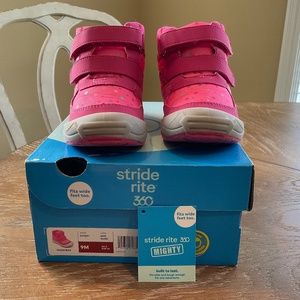 Stride Rite Juniper Toddler Girl size 9M in Pink Multi Colored Stars